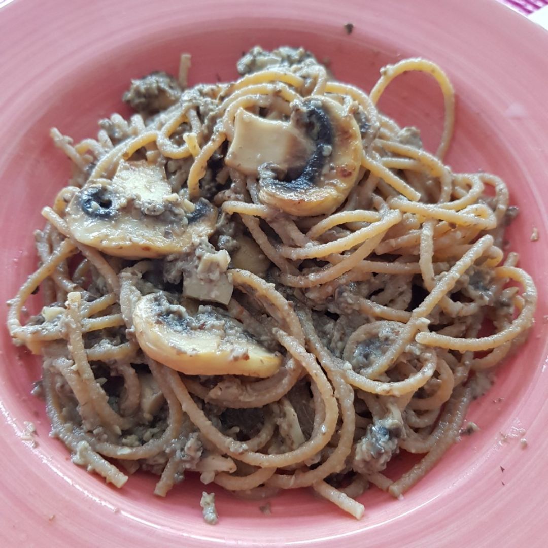 Pasta con salsa de champiñones 🍄 Pasta con salsa de champiñones 🍄