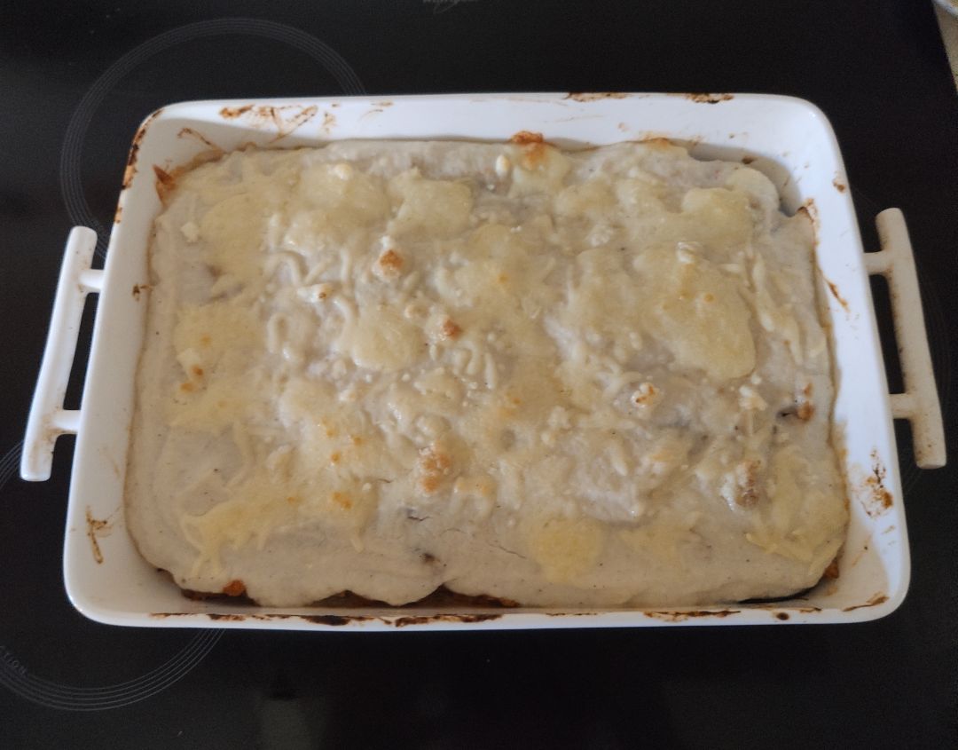 Musaca vegetariana con falsa bechamel de coliflor Musaca vegetariana con falsa bechamel de coliflor