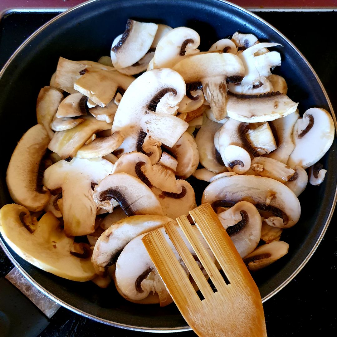 Salteado de calabacín y champiñones con langostinosStep 0