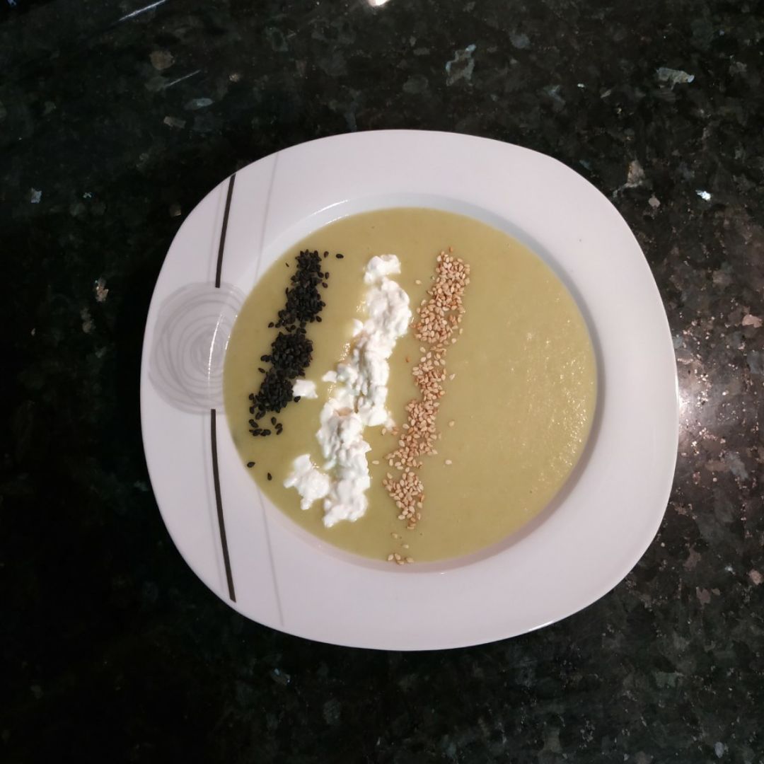 Crema de Lechuga y Patata con Queso Cottage Crema de Lechuga y Patata con Queso Cottage