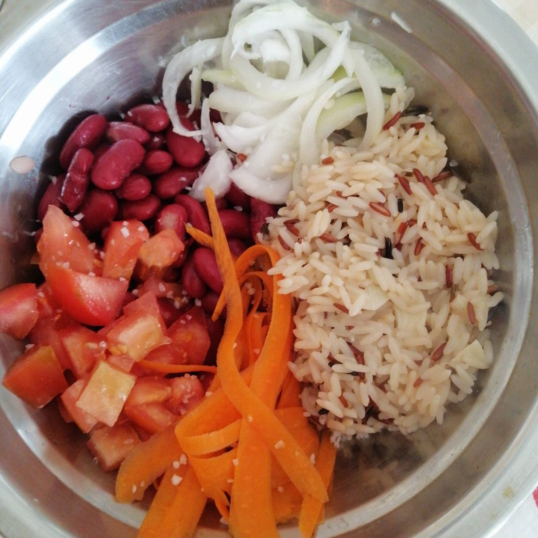 Ensalada de arroz con alubias 