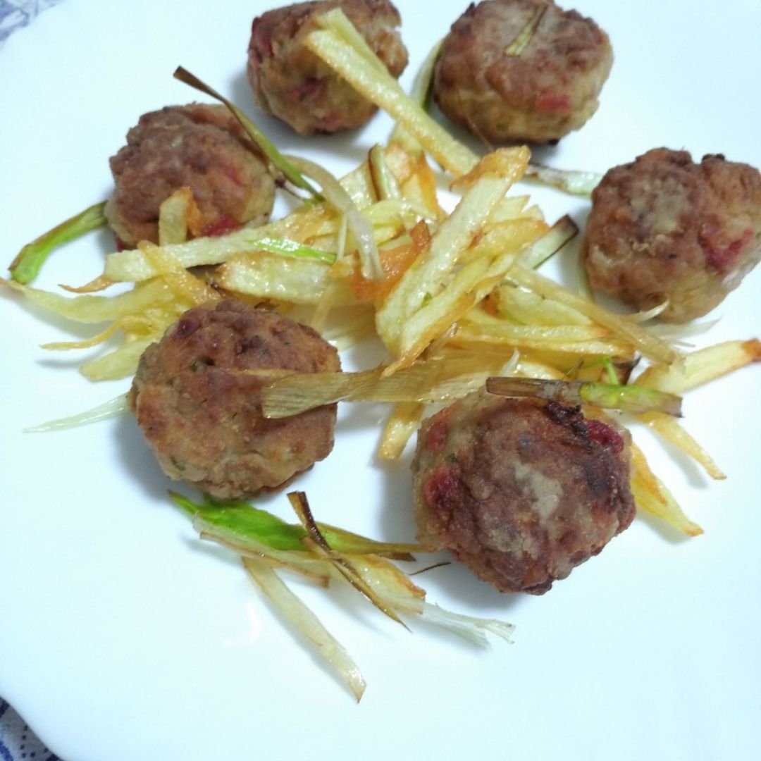Albóndigas rellenas de queso Albóndigas rellenas de queso