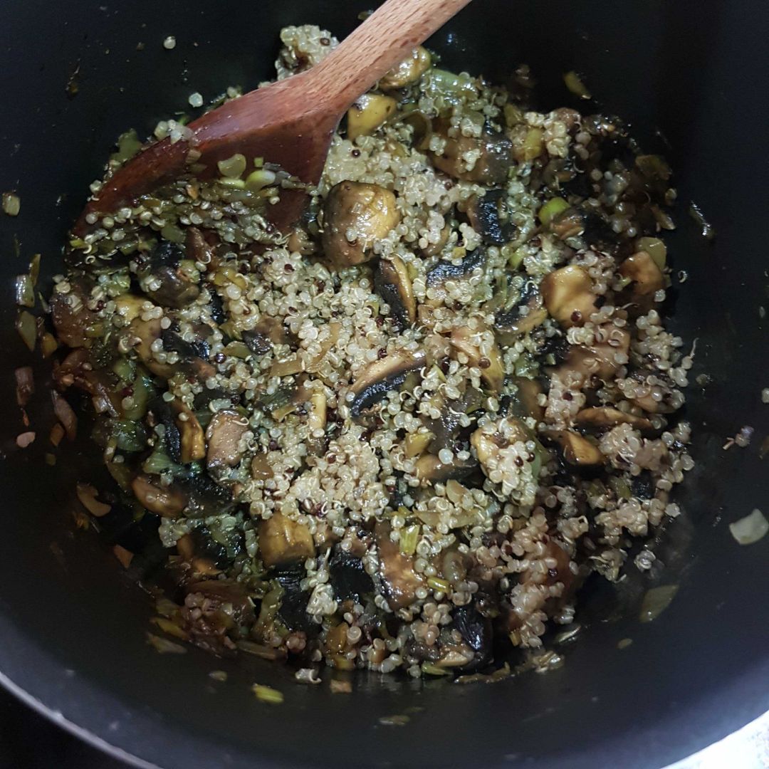 Quinoa con champiñones Paso 4 Quinoa con champiñones Paso 4