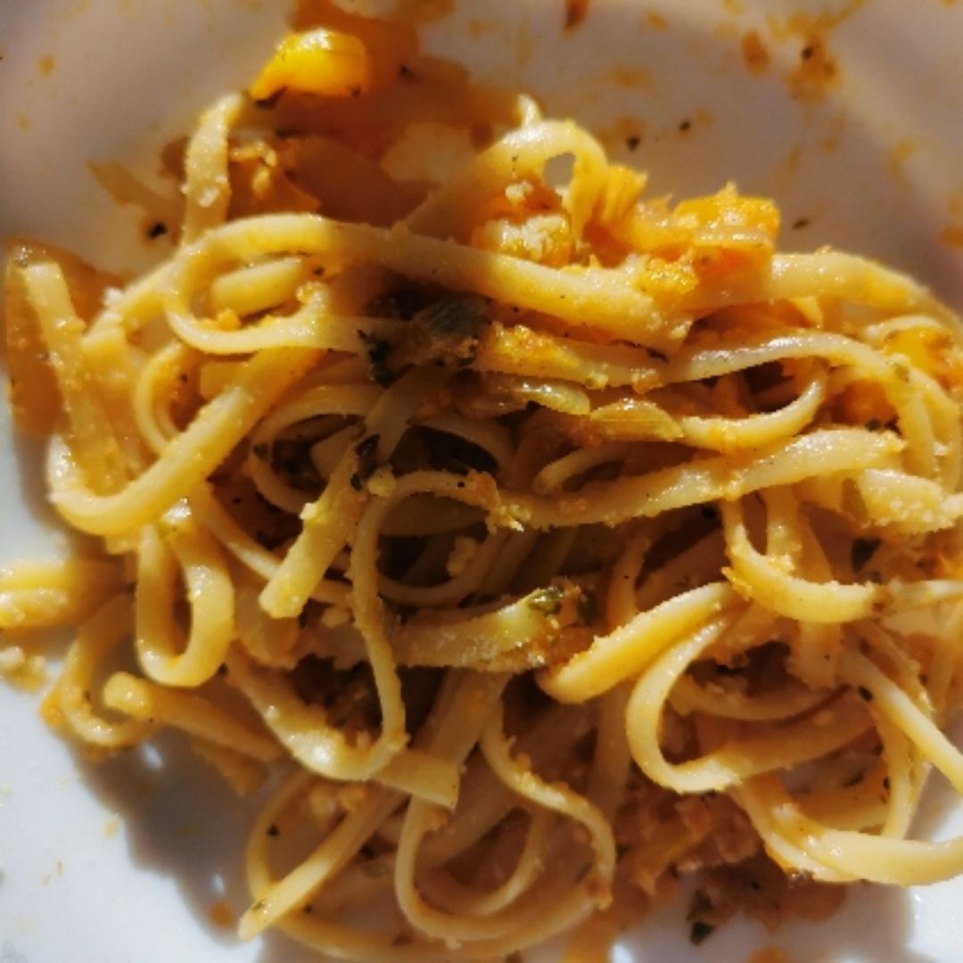 Spaguettis con tomate Spaguettis con tomate