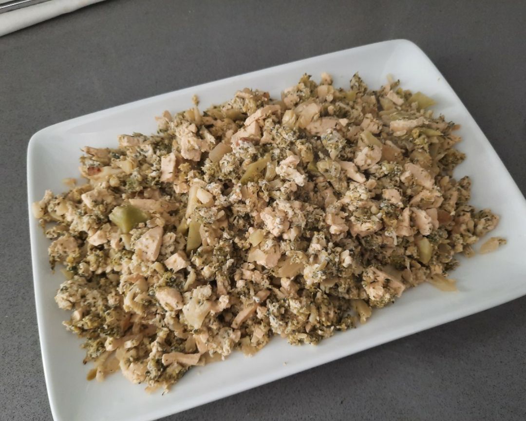Salteado de Brócoli, Tofu y Cebolla Salteado de Brócoli, Tofu y Cebolla
