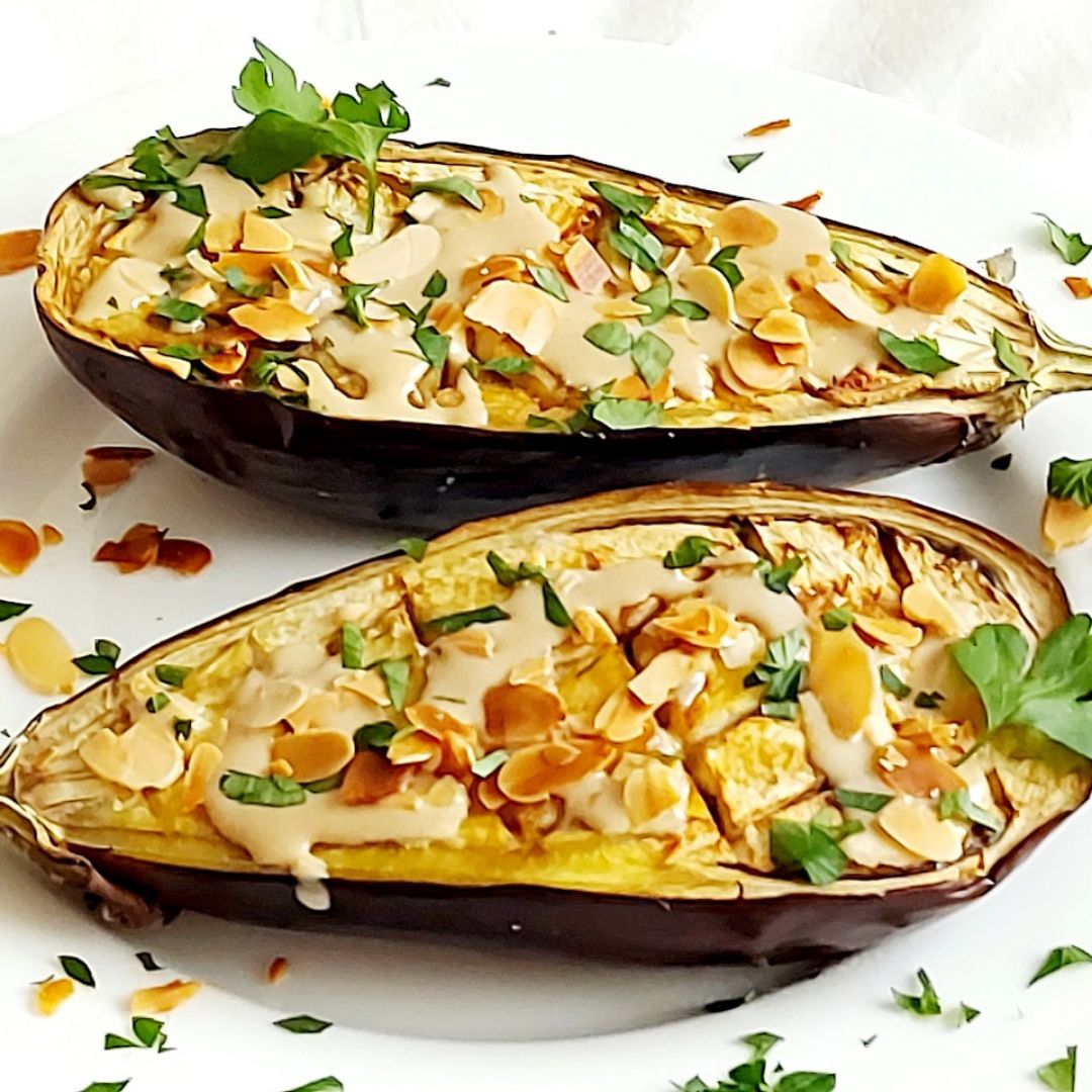 Berenjenas al horno con tahini y almendras Paso 1 Berenjenas al horno con tahini y almendras Paso 1