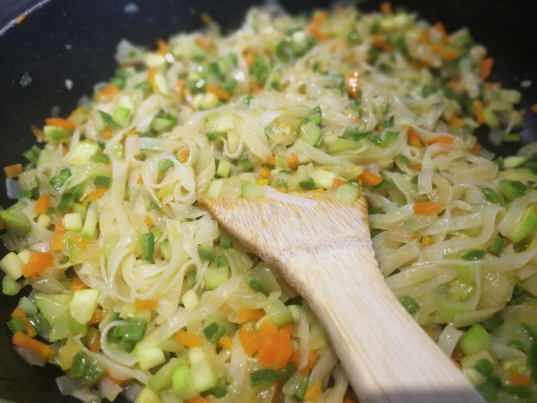 Tallarines de arroz con verduras Paso 0