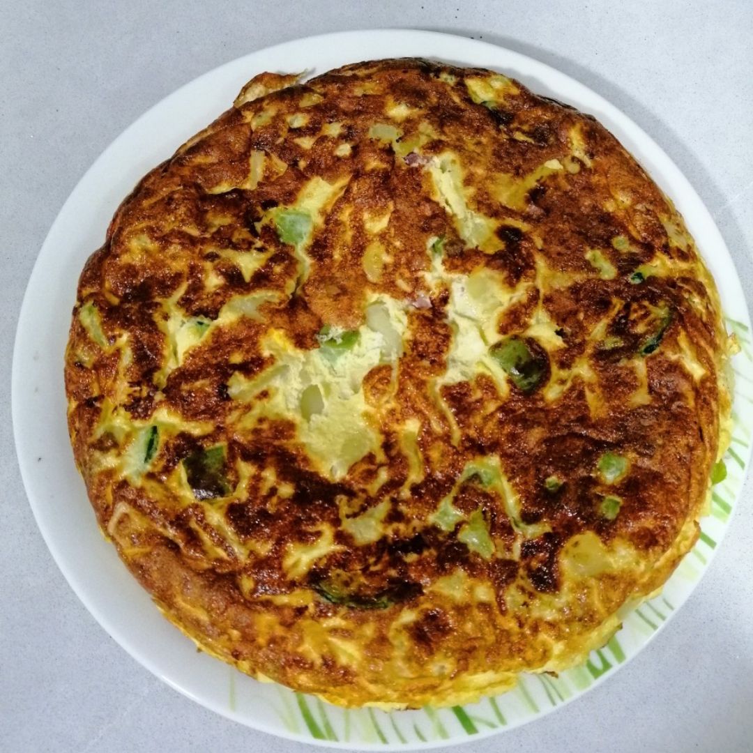 Tortilla de verduras y jamón 