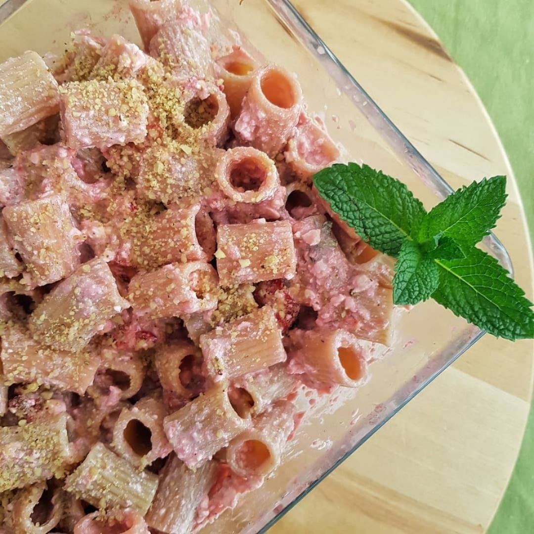 Pasta con Feta y Fresas Pasta con Feta y Fresas