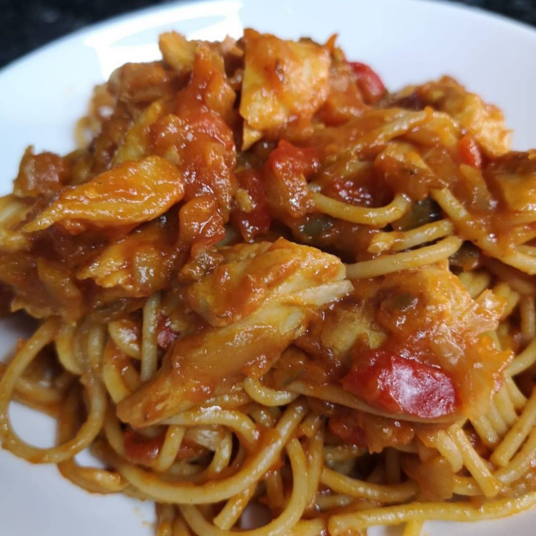 Espaguetis con heura y verduras Espaguetis con heura y verduras