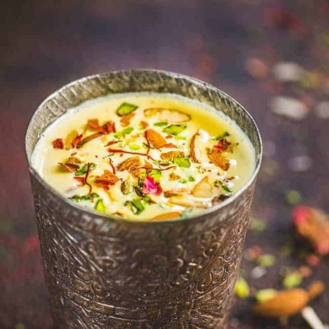Leche con azafrán (Badam milk)
