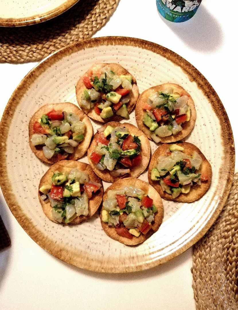 Tostadas de camarón Tostadas de camarón