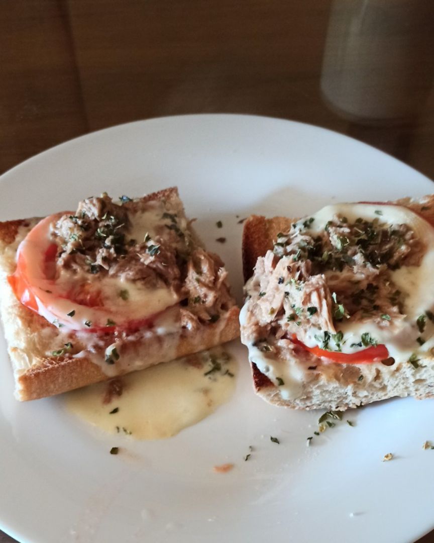 Tostadas de atún Tostadas de atún