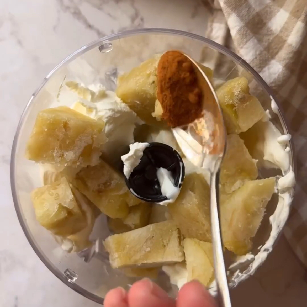 Helado de manzana asada Paso 1 Helado de manzana asada Paso 1
