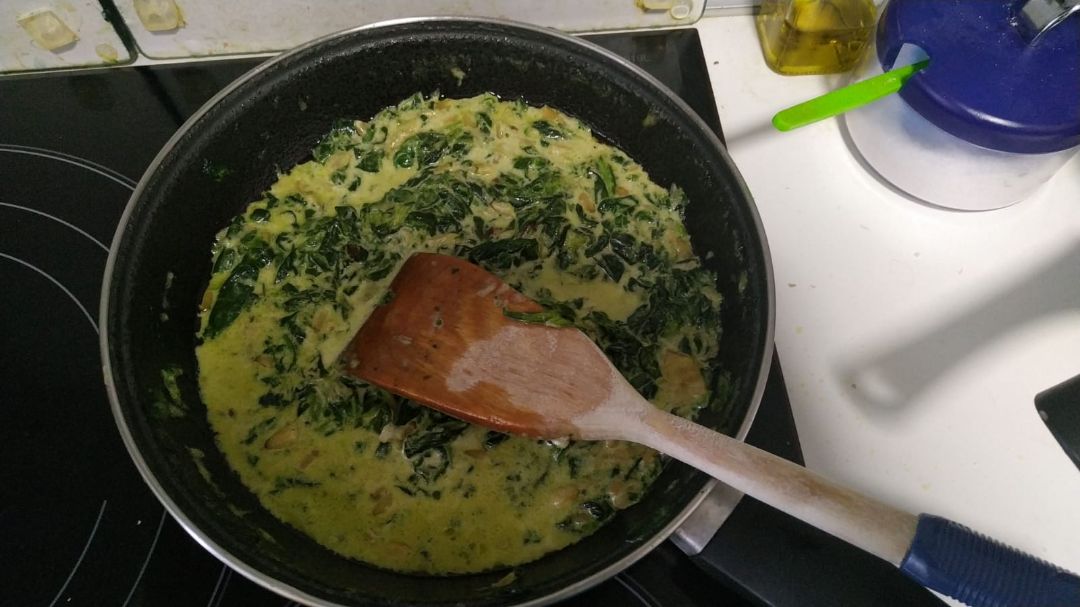 Pastel de espinacas con salmon  Paso 0