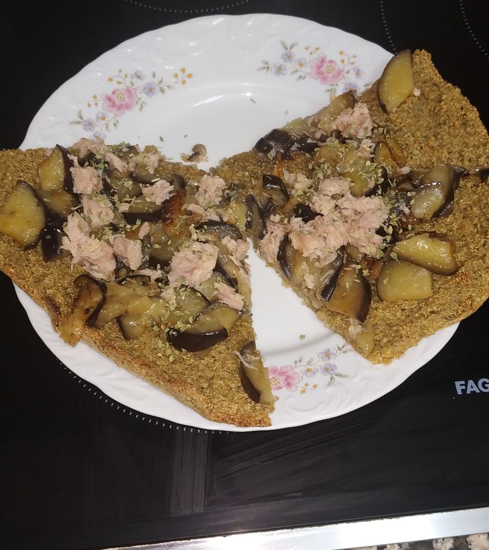 Pizza de Quinoa con berenjena y atún Paso 3