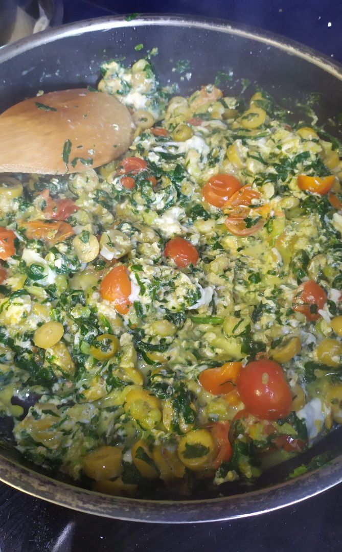 Arroz con verdura, pescado, boniato, huevo y nueces Paso 3