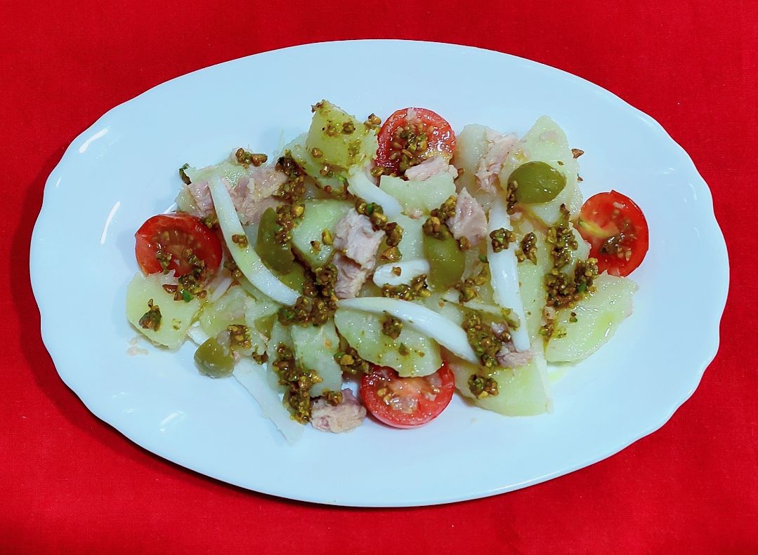 Ensalada de patata con aceite de pistacho Ensalada de patata con aceite de pistacho