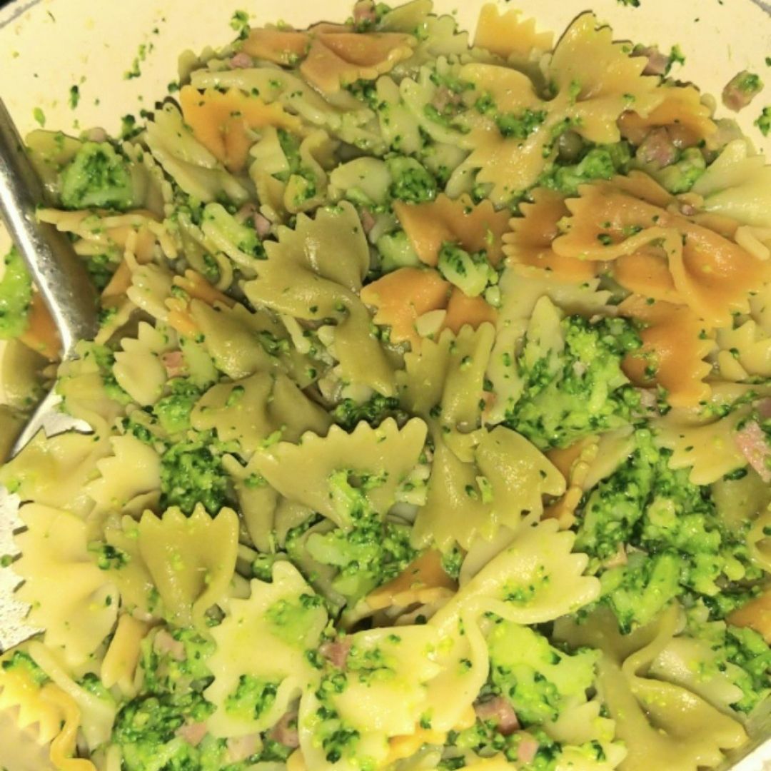 Pasta con brócoli Pasta con brócoli