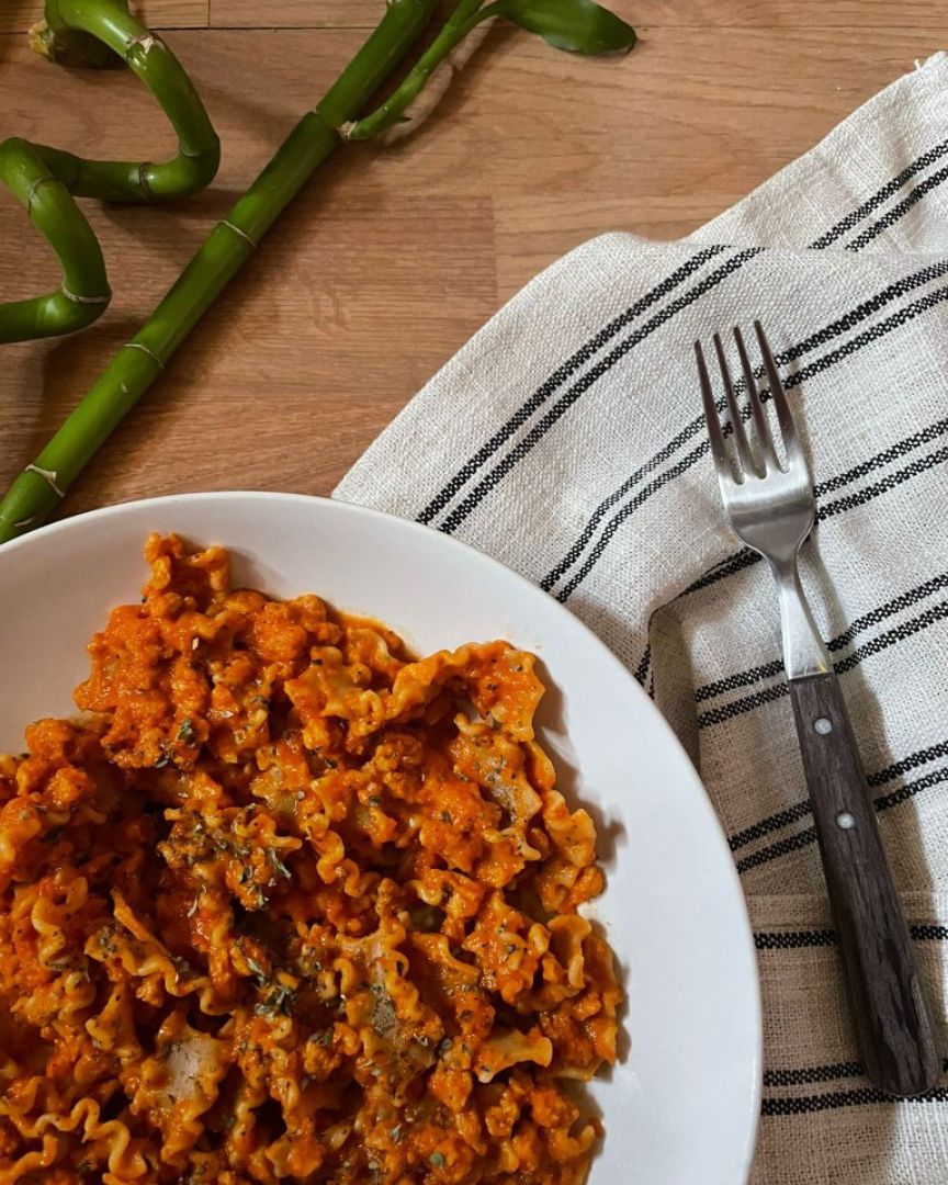 PASTA CON SALSA DE VERDURAS Y SOJA TEXTURIZADA PASTA CON SALSA DE VERDURAS Y SOJA TEXTURIZADA