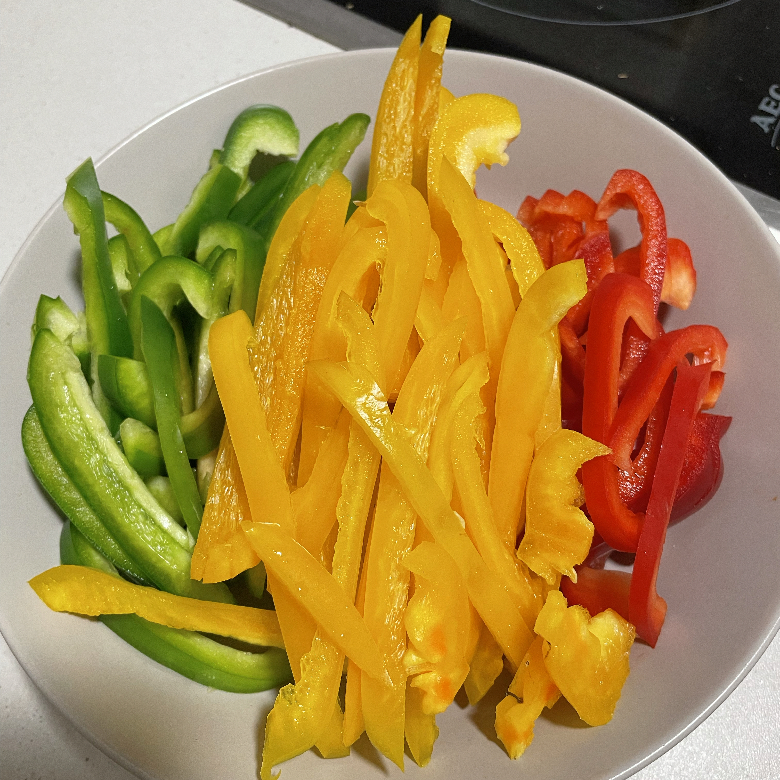 Magro de cerdo con verduras y champiñones Paso 0 Magro de cerdo con verduras y champiñones Paso 0