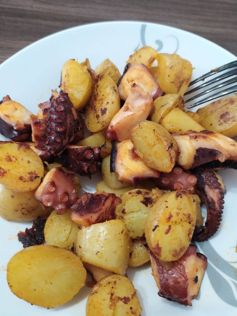 Pulpo con patatas Pulpo con patatas