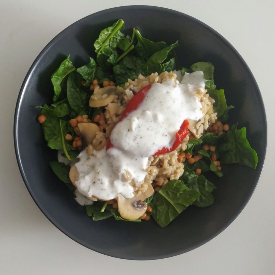 Ensalada de lentejas, espinacas y arroz Ensalada de lentejas, espinacas y arroz