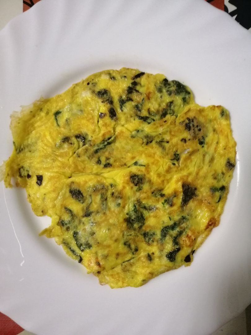 Tortilla de espinacas y queso de cabra. Tortilla de espinacas y queso de cabra.