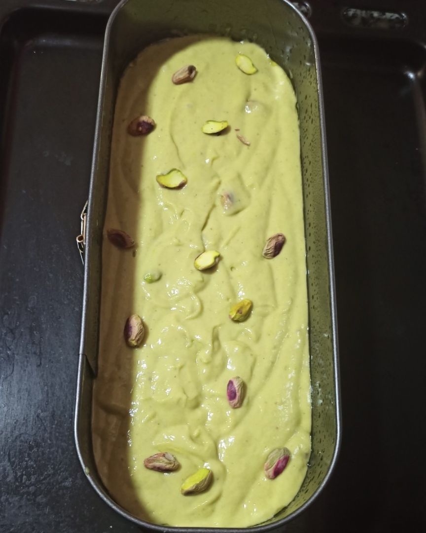 Bizcocho de aguacate y pistachos 🥑 Paso 4 Bizcocho de aguacate y pistachos 🥑 Paso 4