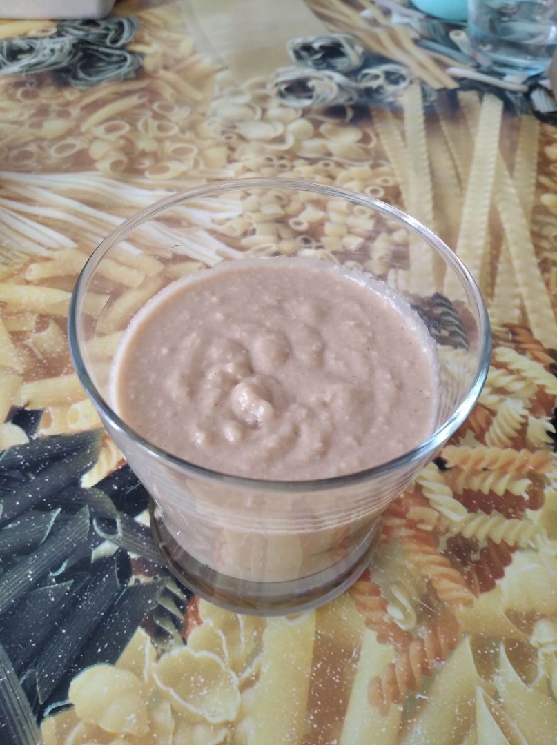 Batido de coco, plátano y caqui Batido de coco, plátano y caqui