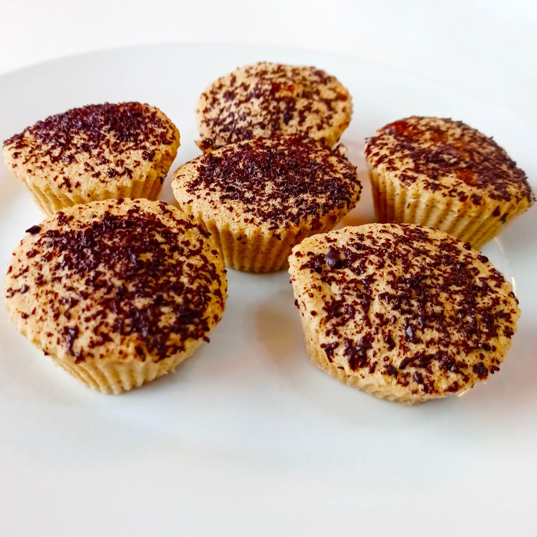 MAGDALENAS ESPONJOSAS DE AVENA Y COCO MAGDALENAS ESPONJOSAS DE AVENA Y COCO