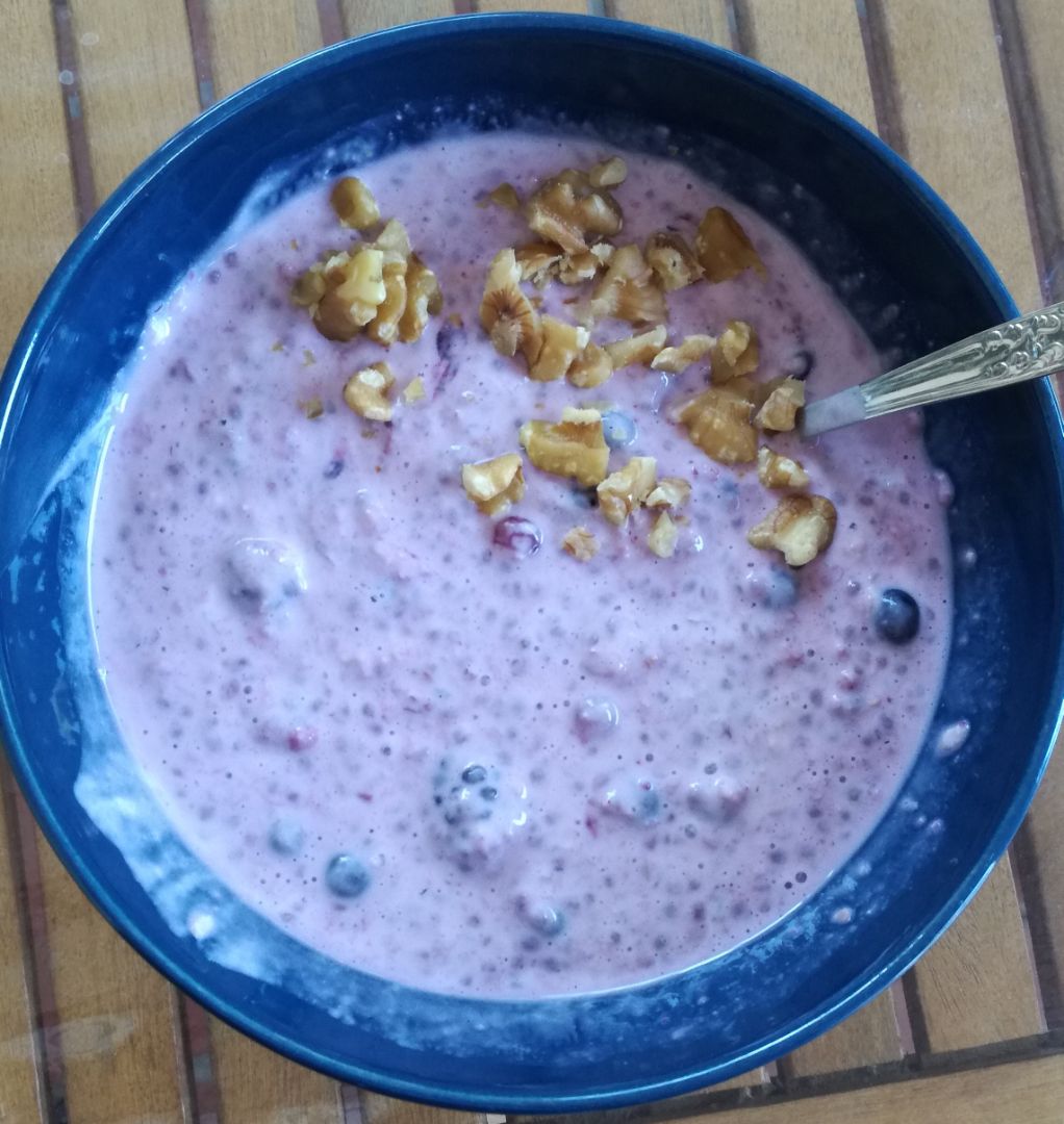 Overnight oats con frutos rojos y chía