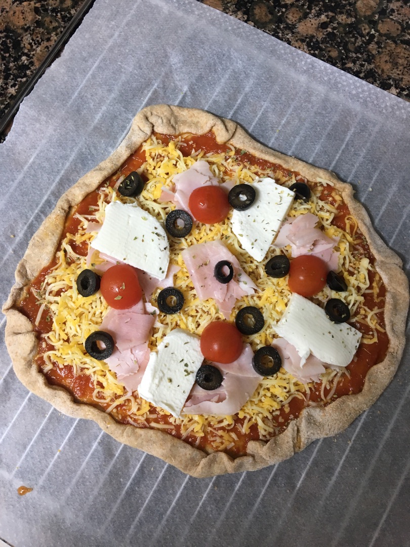 Pizza con  harina de espelta integralStep 0