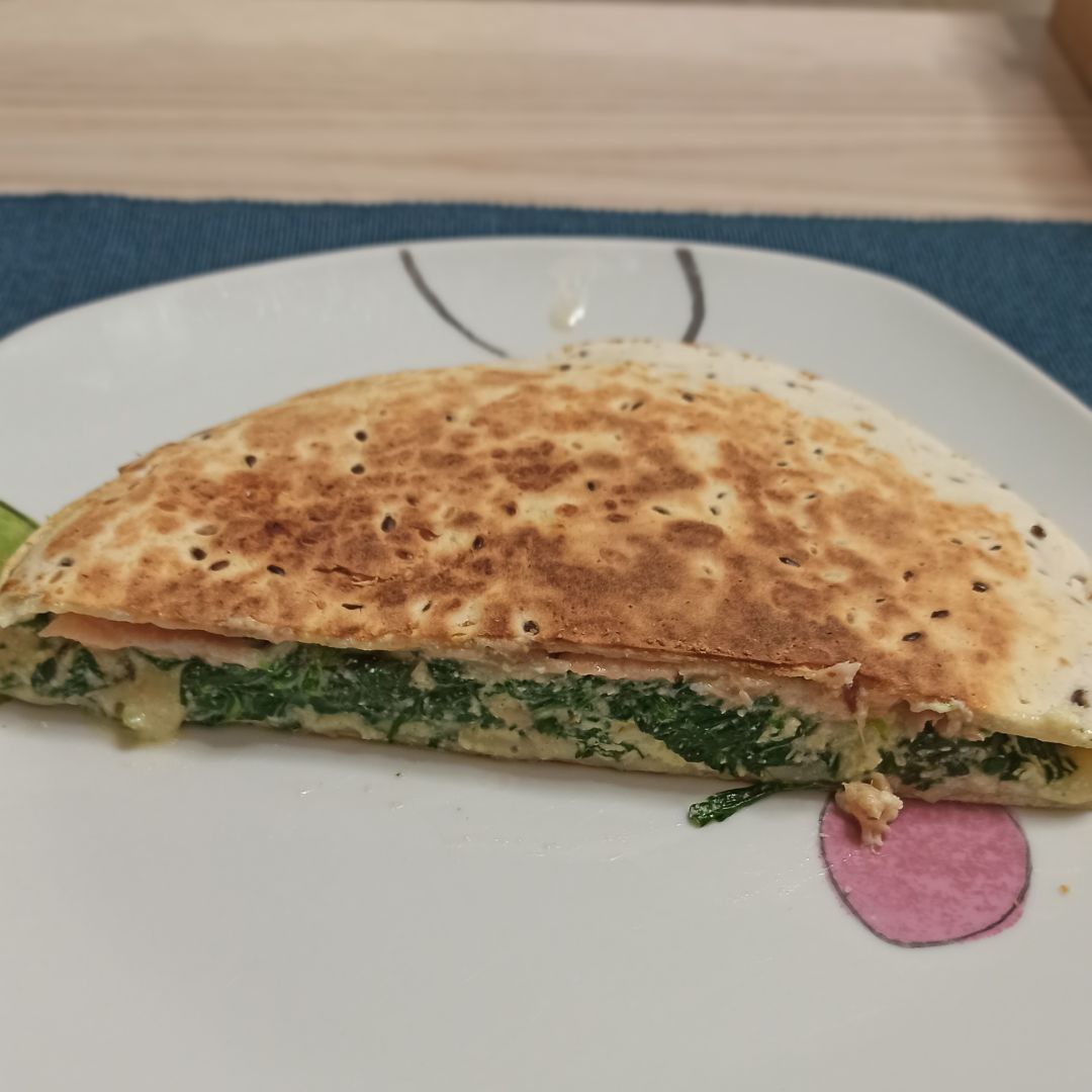 Quesadillas de espinacas y salmón Quesadillas de espinacas y salmón