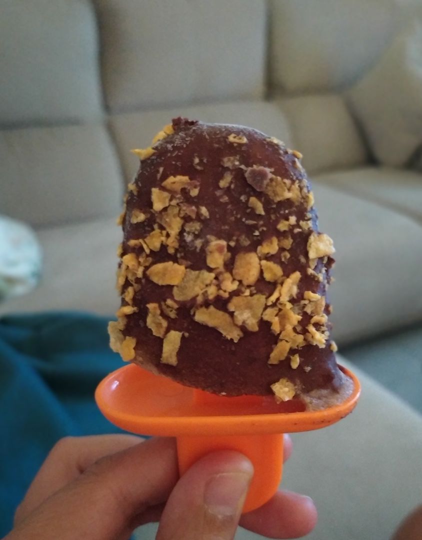 Helado de plátano con chocolate Helado de plátano con chocolate
