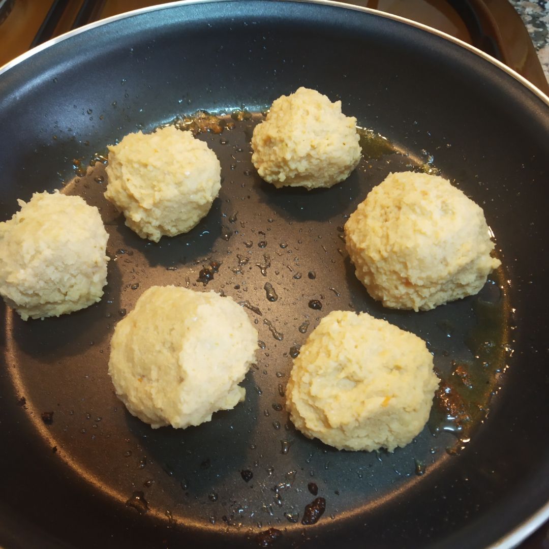 ALBÓNDIGAS DE ALUBIAS BLANCAS Paso 4 ALBÓNDIGAS DE ALUBIAS BLANCAS Paso 4