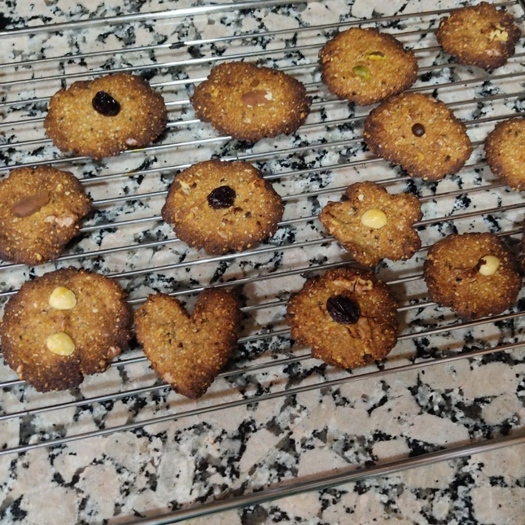 Galletas doraditas y crujientes Galletas doraditas y crujientes