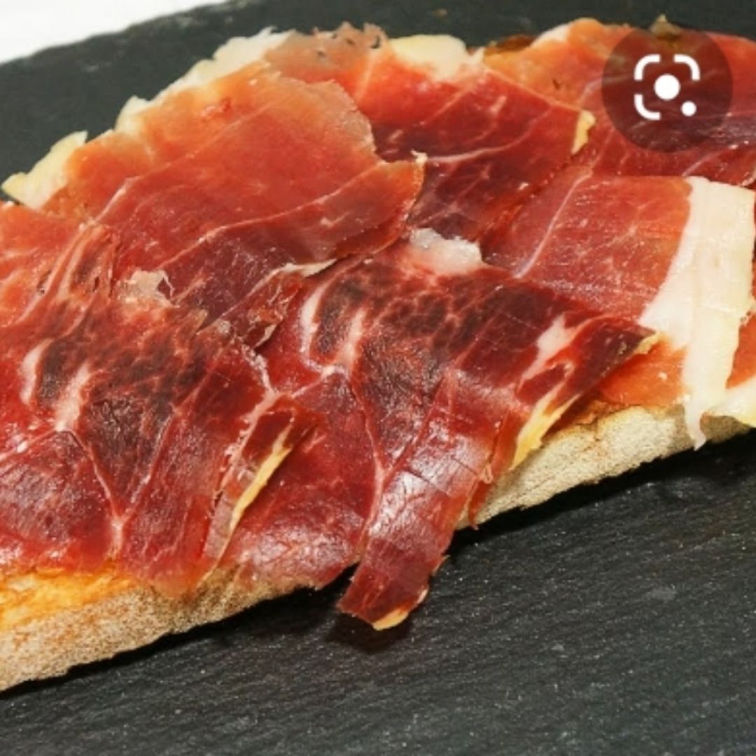 Tostadas integrales con jamón Tostadas integrales con jamón