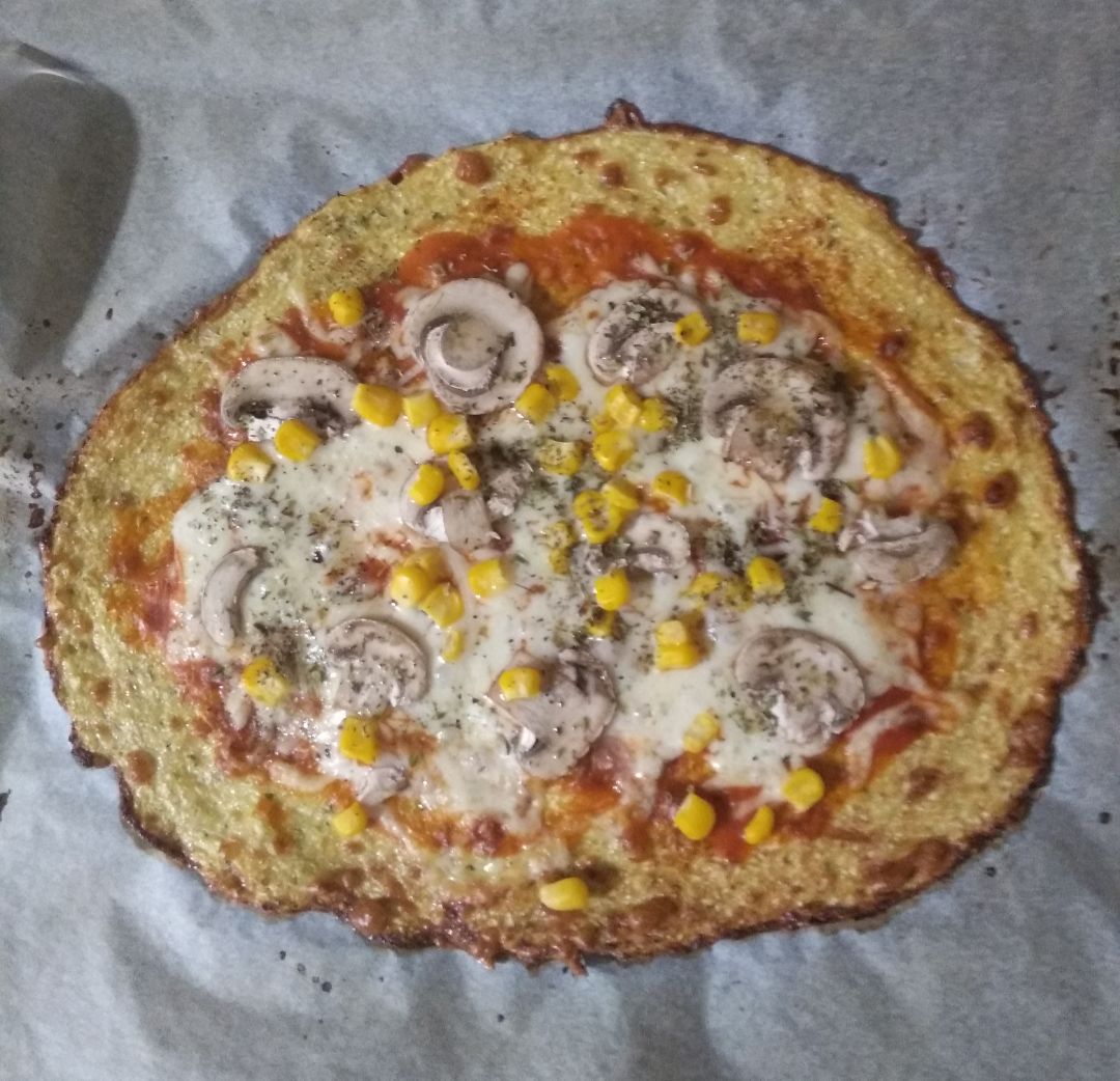 Pizza realfooder🍕 con base de coliflor 🥗