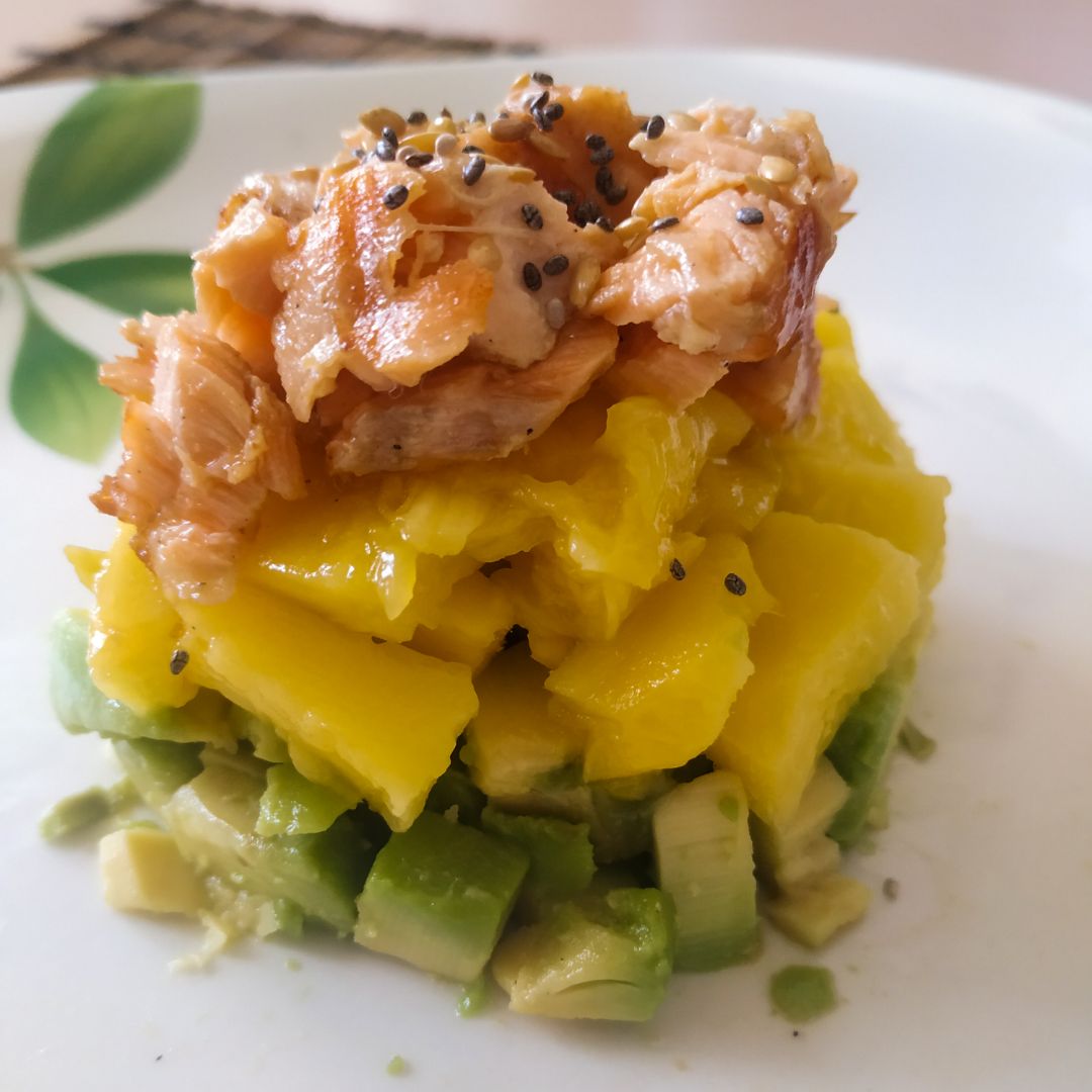 Tartar de salm贸n, mango y aguacate 馃 Tartar de salm贸n, mango y aguacate 馃