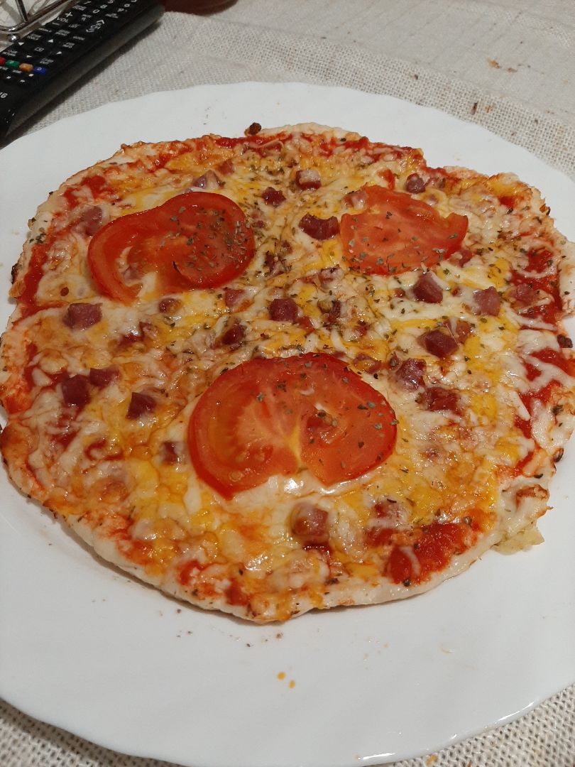 Pizza con masa de garbanzos! Buenísima 