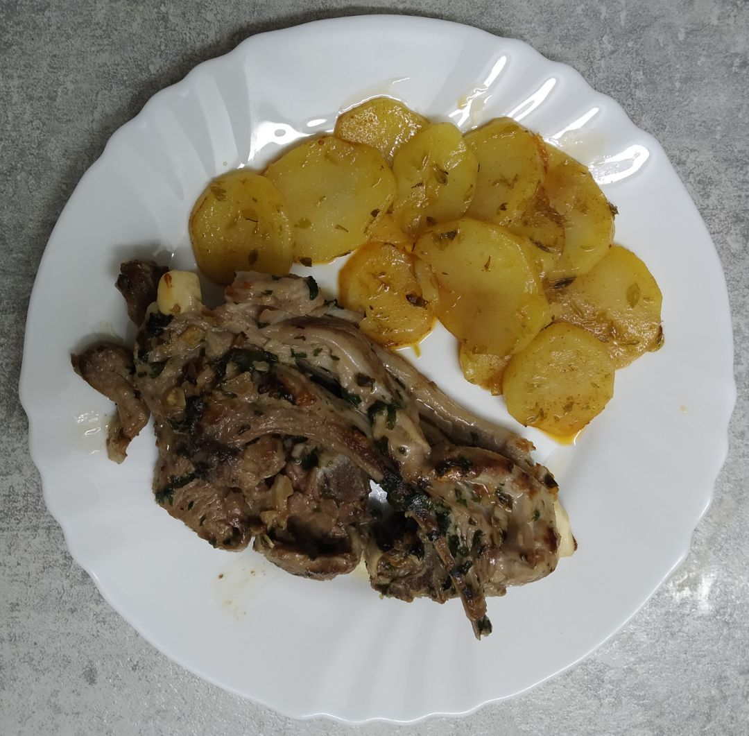 Chuletillas de cordero con patatas 🍖 Chuletillas de cordero con patatas 🍖