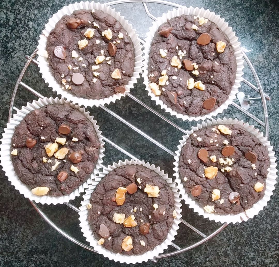 Muffins veganos de alubias rojas y chocolate Muffins veganos de alubias rojas y chocolate