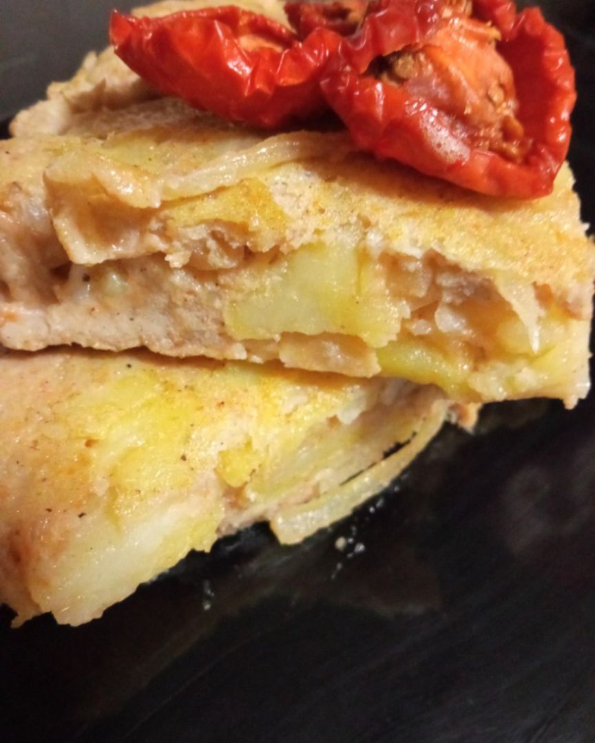 Tortilla de patatas con cebolla caramelizada fallida Tortilla de patatas con cebolla caramelizada fallida