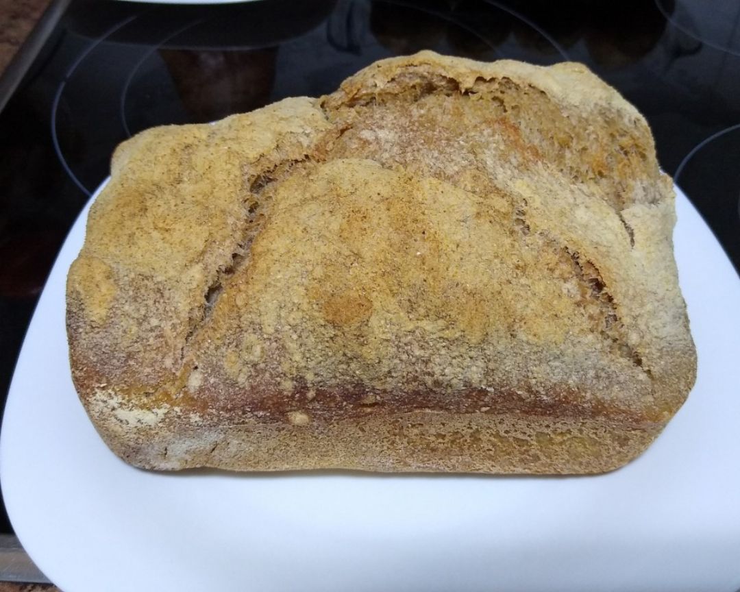 Pan semi integral con masa madre Pan semi integral con masa madre