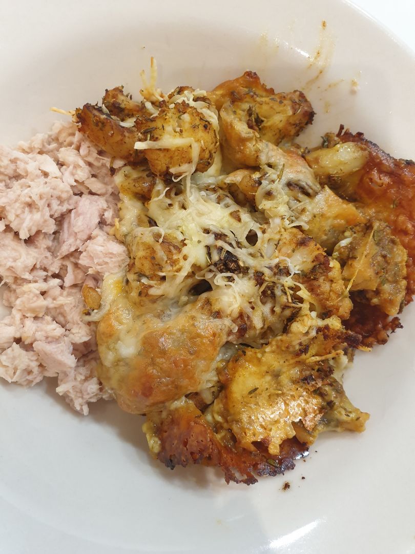 Coliflor gratinada y especiada con atun Coliflor gratinada y especiada con atun