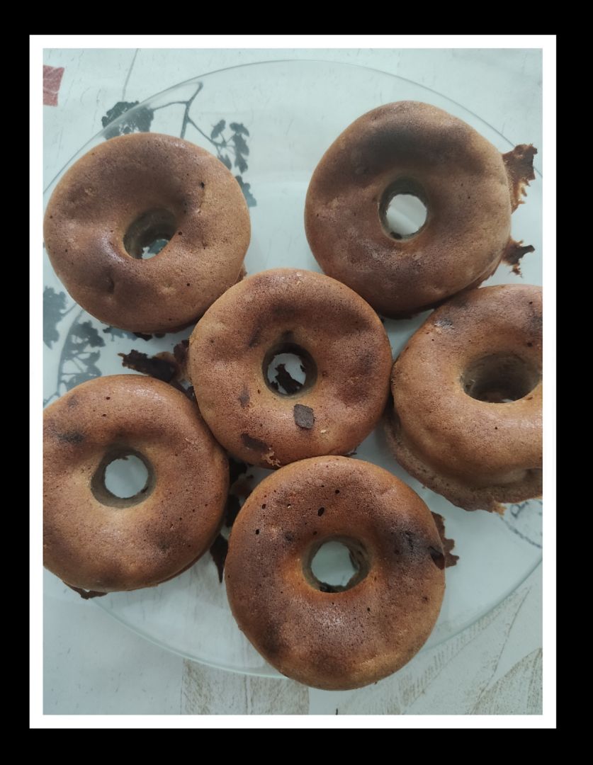Donuts de avena, plátano y chocolate. Donuts de avena, plátano y chocolate.