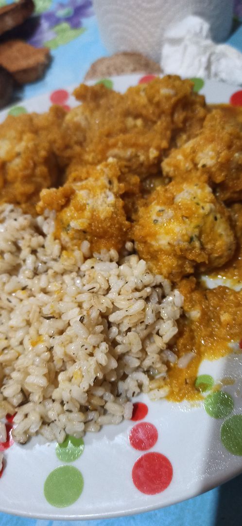 Albondigas de pollo con arroz