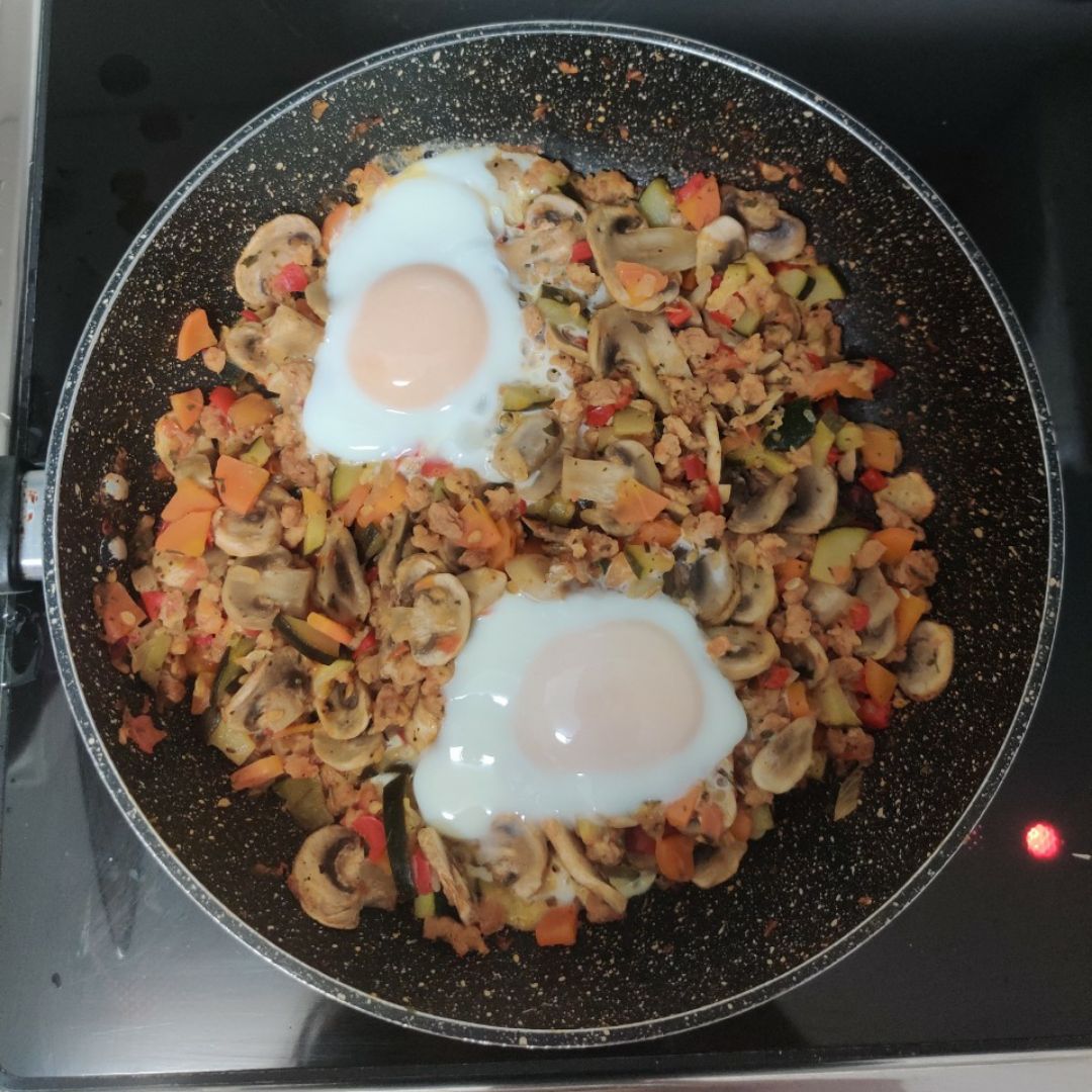 Revuelto de verduras con huevo Revuelto de verduras con huevo