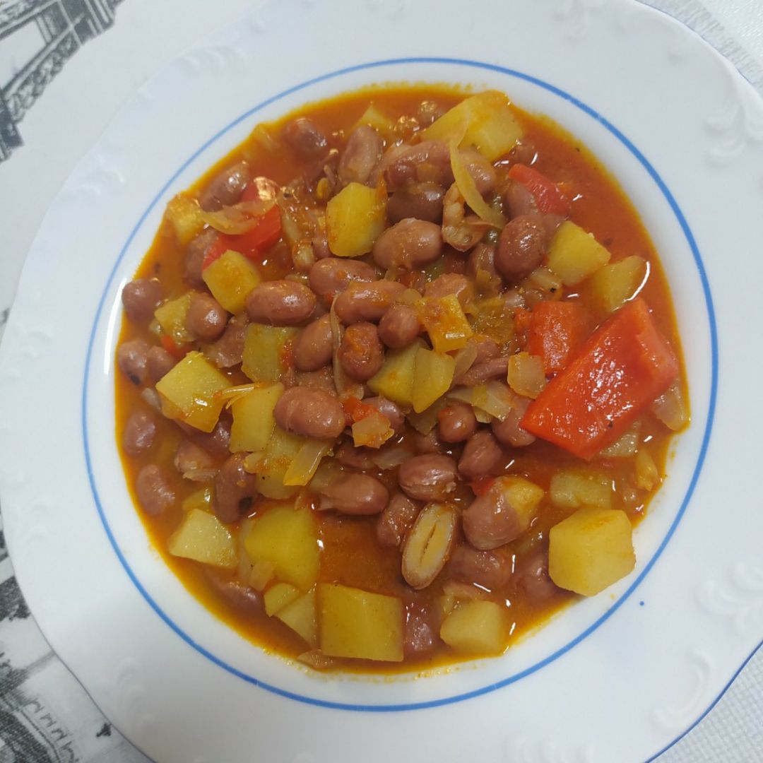 Potaje de judías con verduras Potaje de judías con verduras